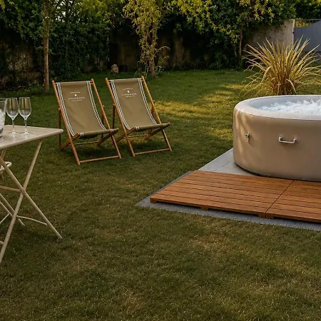 Garden Spot Chic Stay, Jacuzzi, Bbq & Parking Daire
