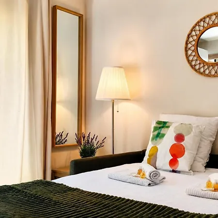 Garden Spot Chic Stay, Jacuzzi, Bbq & Parking 公寓 *